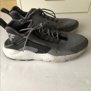 Nike huaraches for women size 8.5